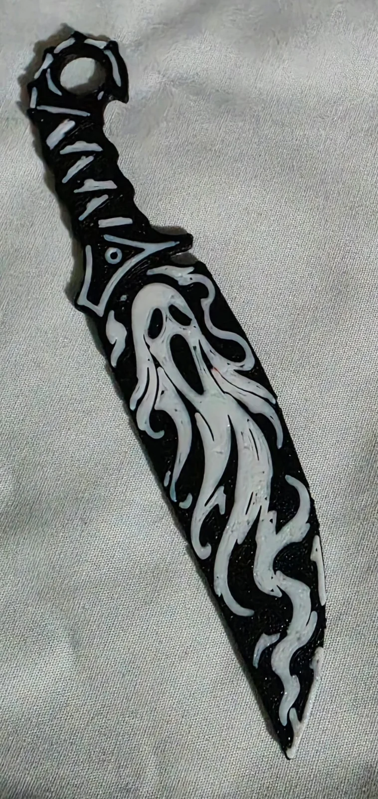Ghost design knife keyring