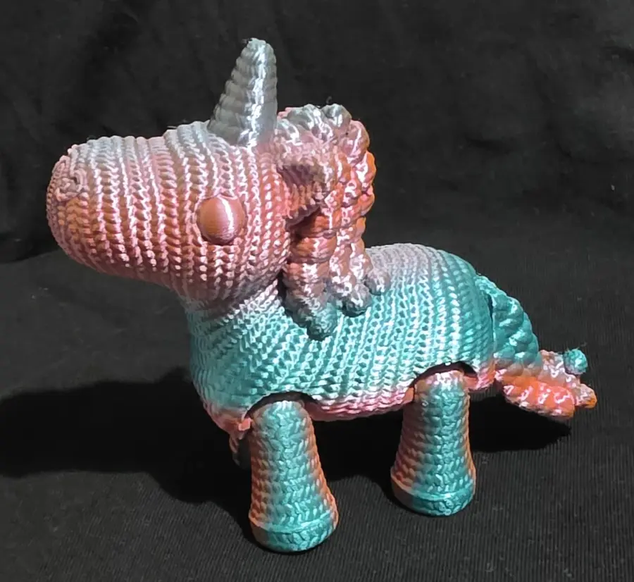 Unicorn, pink to teal shimmer, side view
